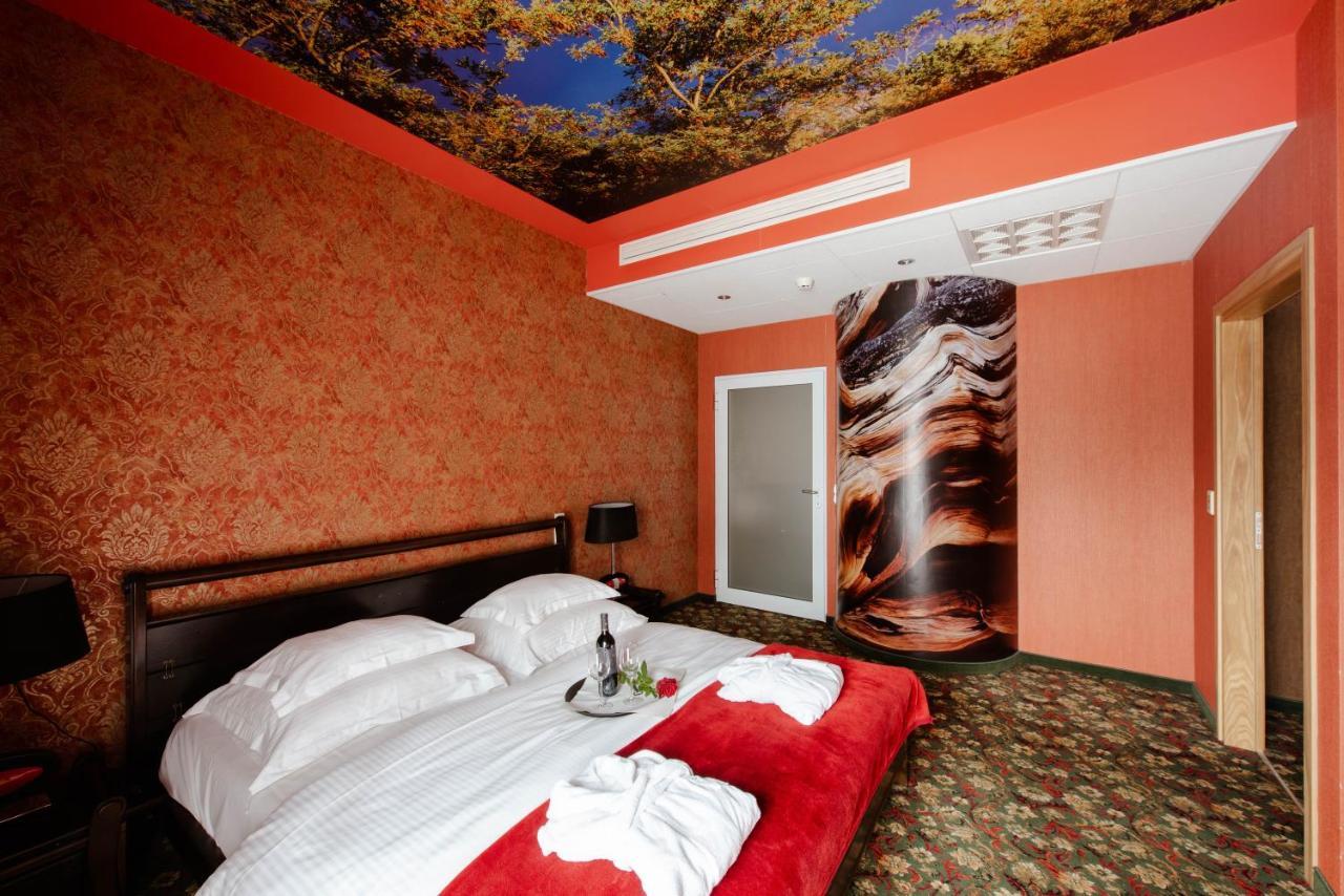 Hotel Lenart Wieliczka Dış mekan fotoğraf