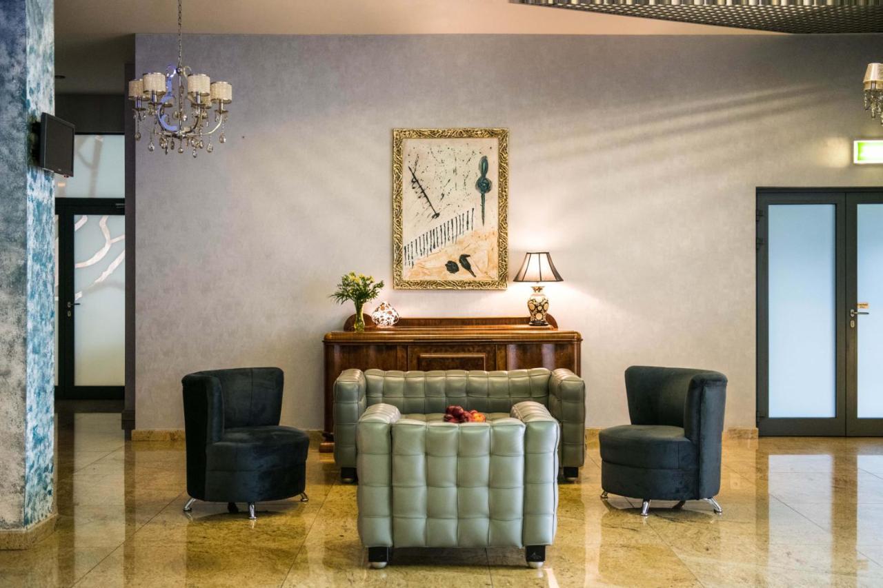 Hotel Lenart Wieliczka Dış mekan fotoğraf